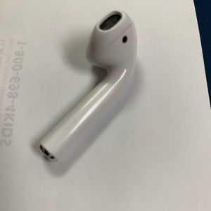apple airpod **LEFT ONLY**